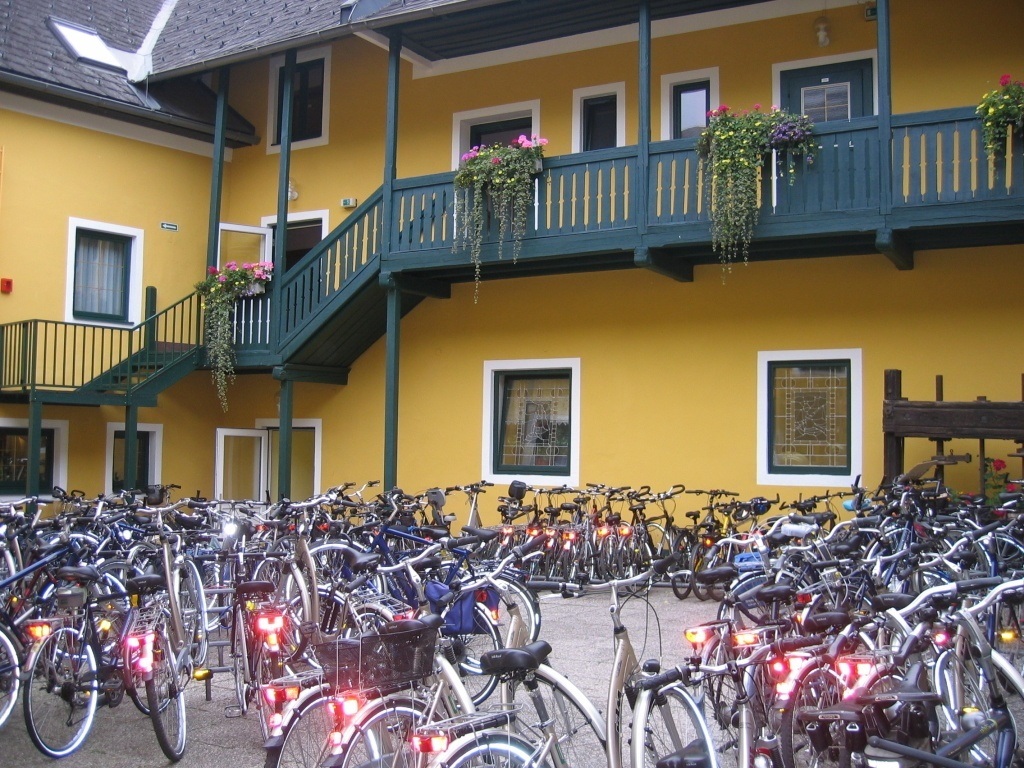 Right Madam did it Viajes en Bicicleta por el Danubio Passau-Viena IIDesde 649€