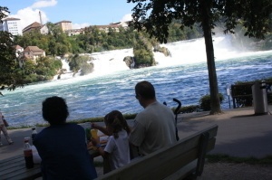 Picnic con vistas en las cataratas del Rin